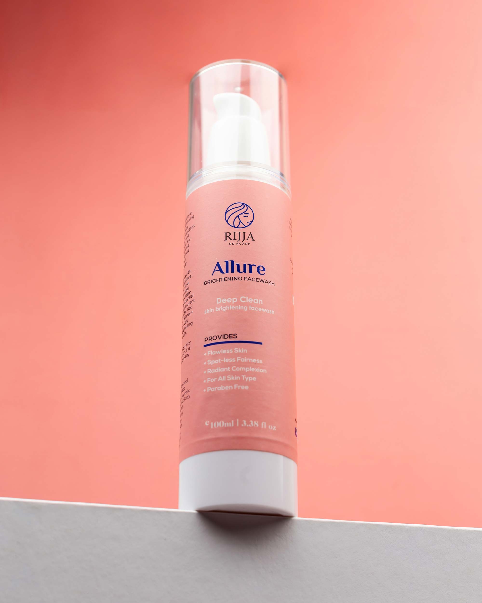 Allure Brightening Facewash